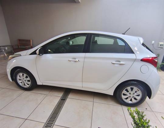 HYUNDAI HB20 1.0 COMFORT STYLE 12V FLEX 4P MANUAL HYUNDAI HB20 1.0 COMFORT STYLE 12V FLEX 4P MANUAL